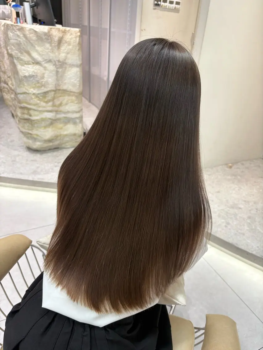 ロング カット ヘアカラー 縮毛矯正 福岡縮毛矯正✨️ ストレート 向井和輝のヘアスタイル