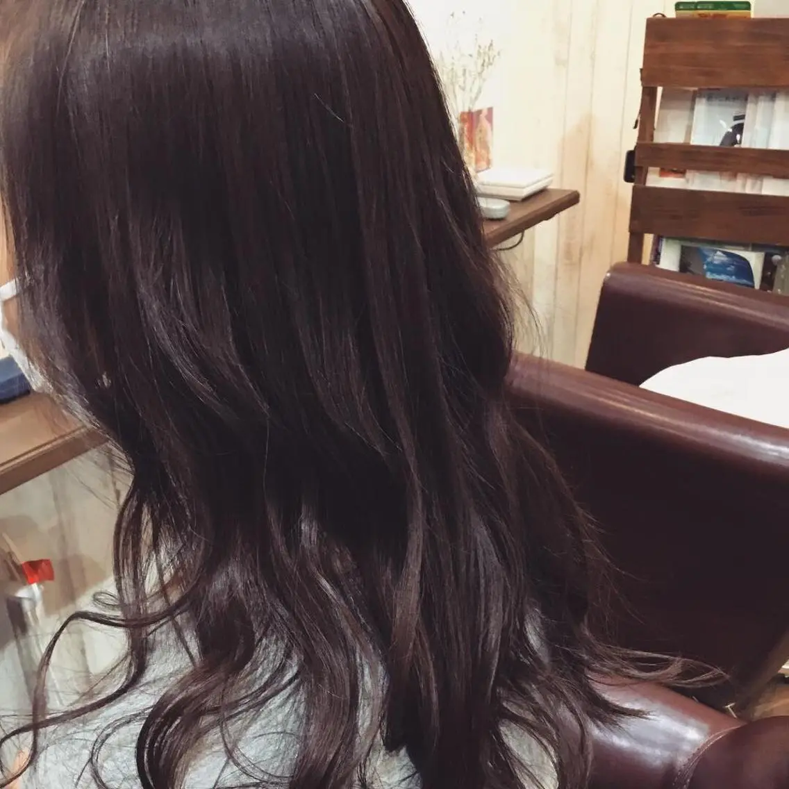 セミロング カラー embrace エンブレイスのヘアスタイル