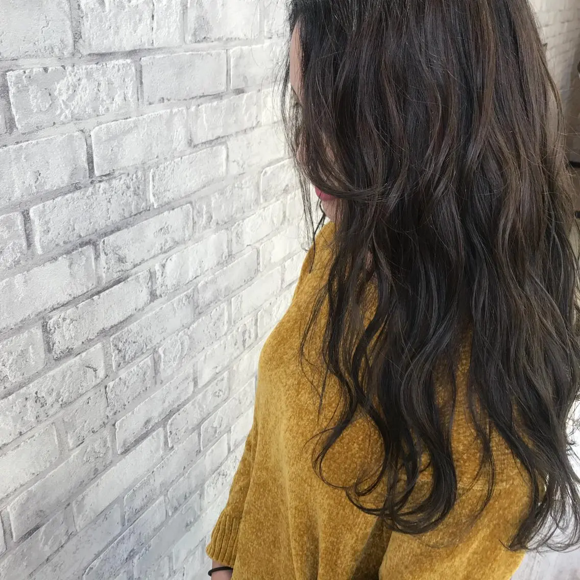 ロング カラー ショコラグレージュ グレージュ ヘアカラー トリートメント Oopsレイヤー 加藤澄都のヘアスタイル