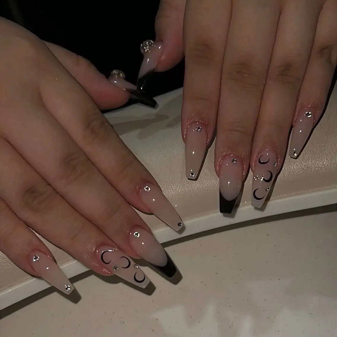 ネイル 長さ出し フレンチネイル 韓国ネイル ロングネイル シンプルネイル Mina Aurea Nailのネイルデザイン