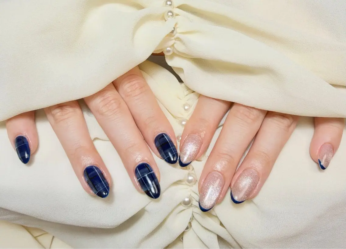 ネイル フレンチネイル ネイビー ハンドネイル ✨韓国✨nail salonLumieのネイルデザイン