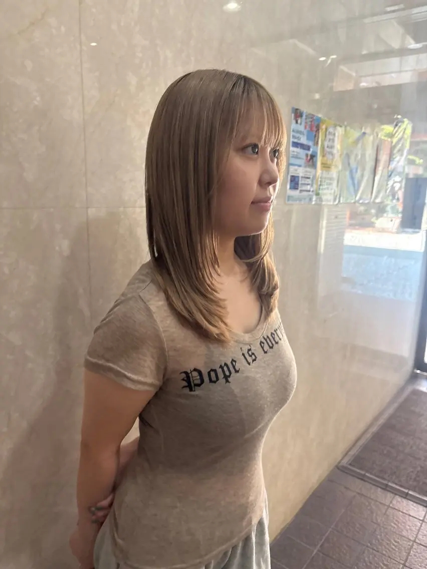 ミディアム レイヤーカット 縮毛矯正 トリートメント 酸性ストレート /暖色カラー/ユイカのヘアスタイル