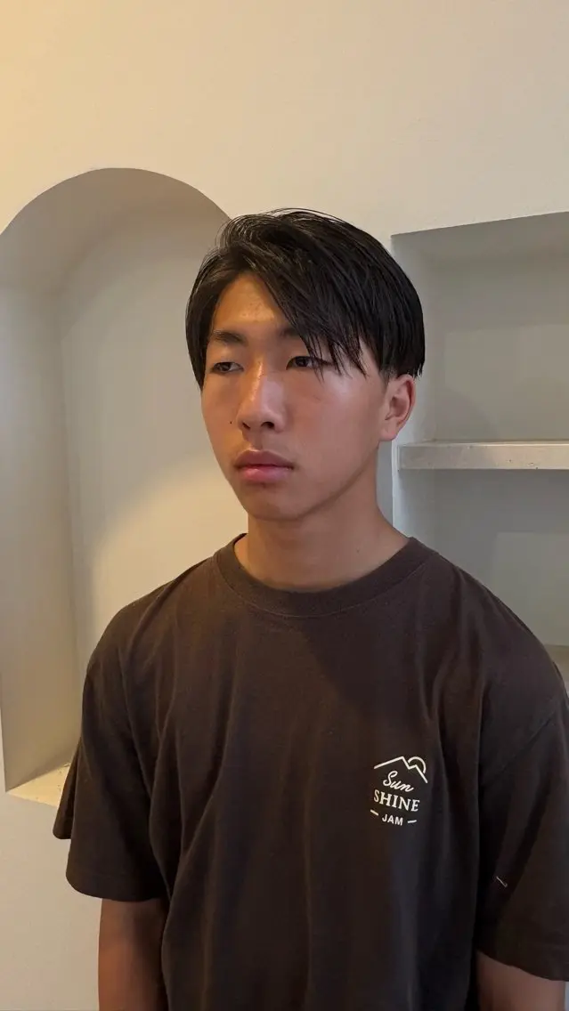 メンズ 刈り上げ ヤスダ ホノカのヘアスタイル