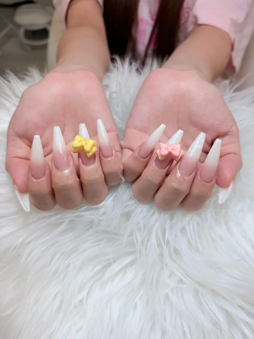 ネイル ハンドネイル ハンドケア Anh Nail 歌舞伎町のネイルデザイン