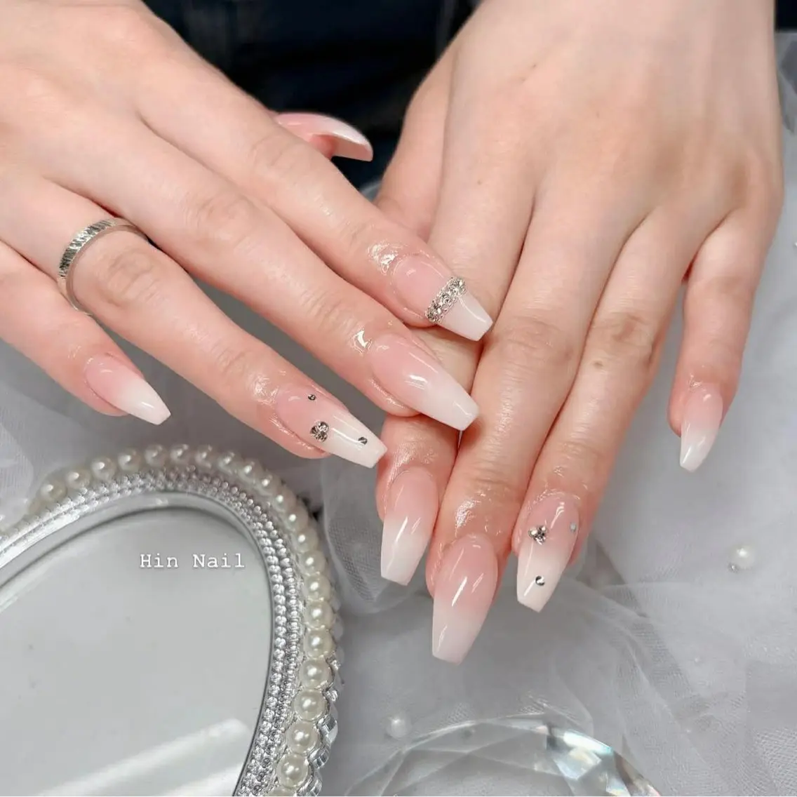 ネイル ハンドネイル Hin Nail 日本橋のネイルデザイン