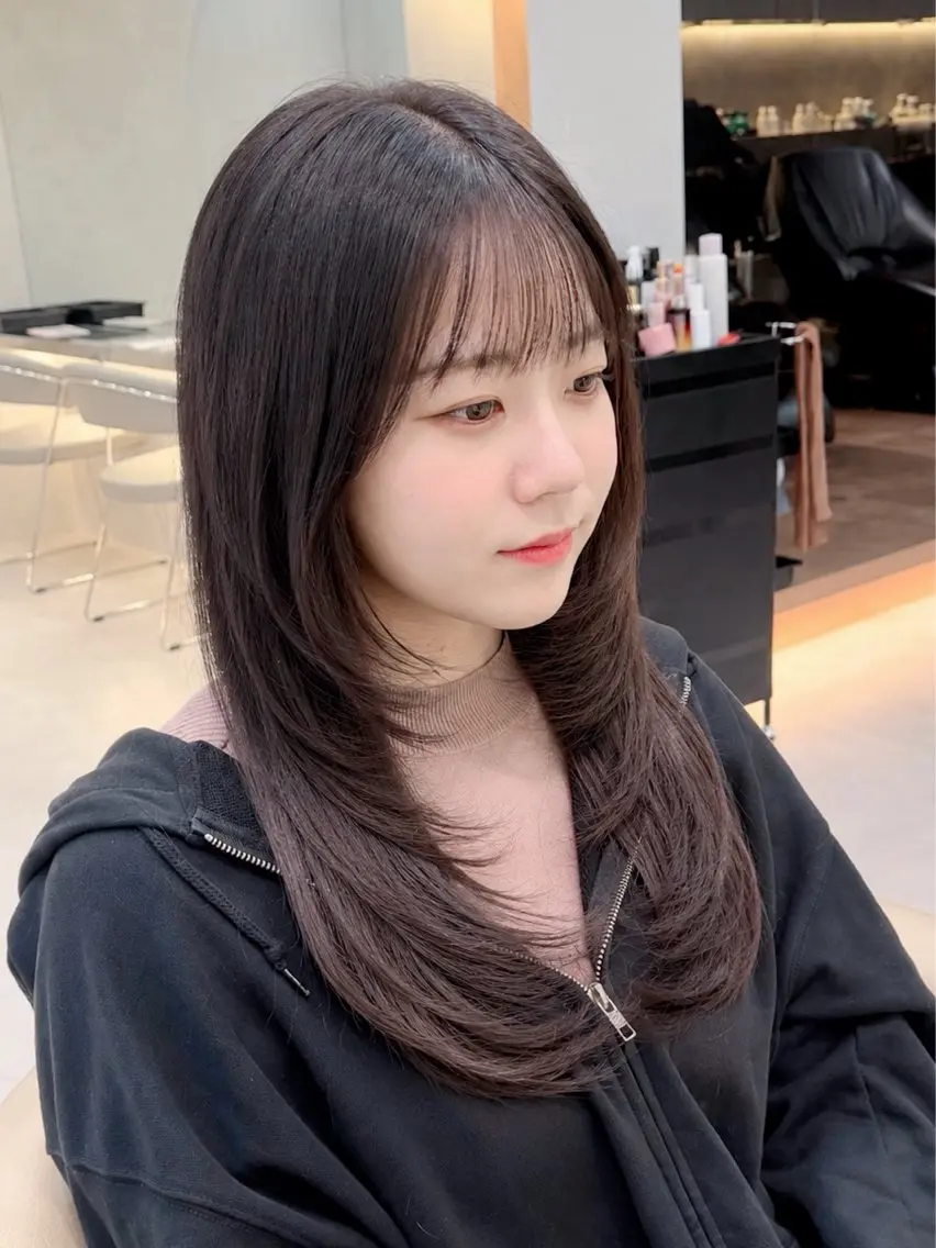 セミロング カット ヘアカラー トリートメント 久米 春輝のヘアスタイル