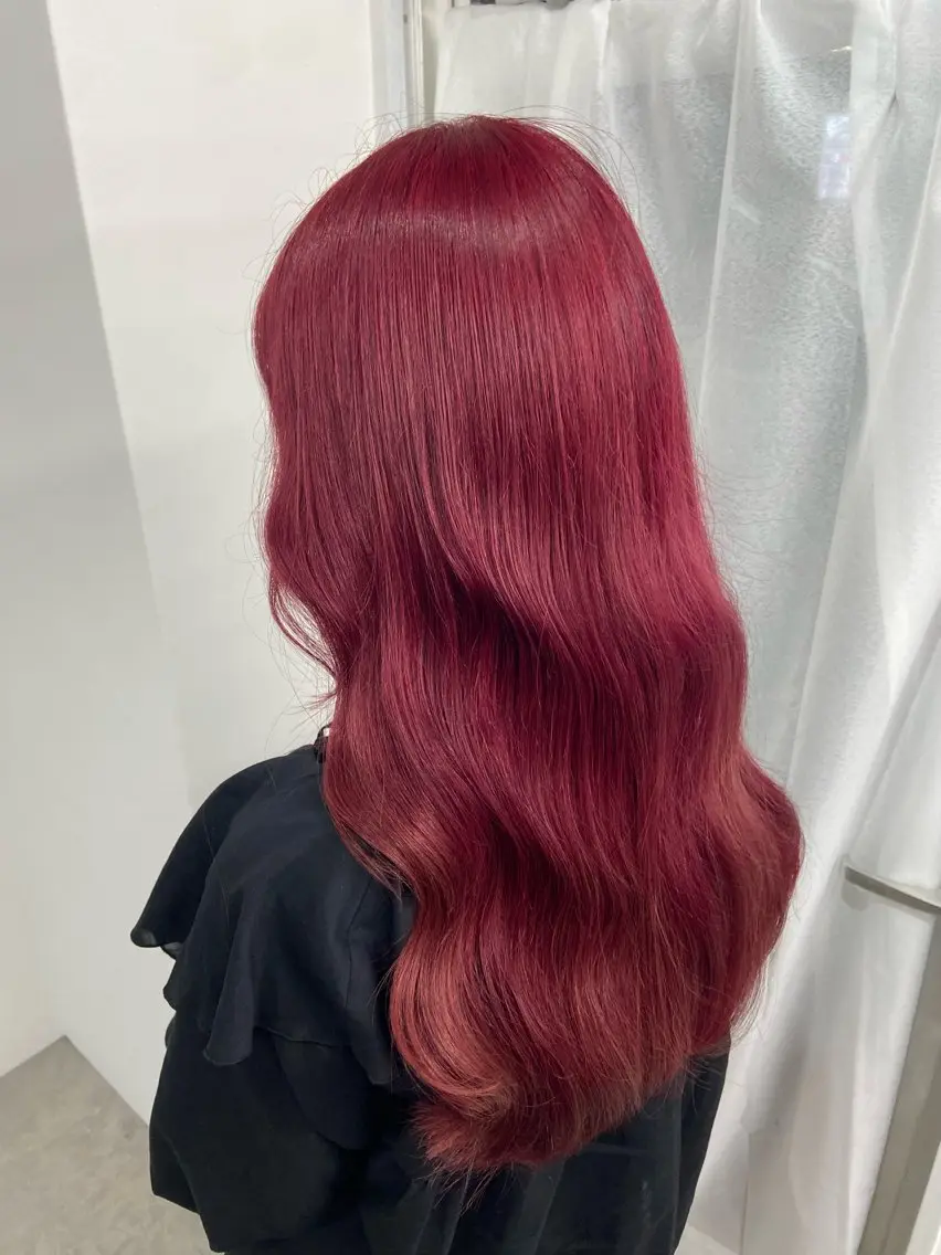 ロング 🫧ハイトーンカラー / RINA🩵のヘアスタイル