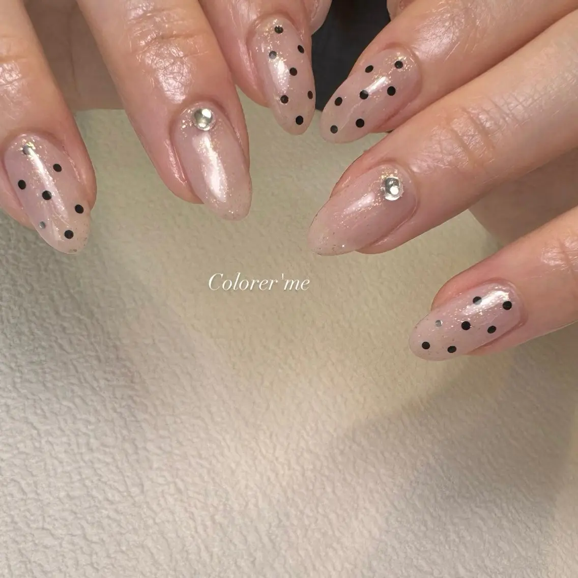 ネイル ドット シンプルネイル ハンドネイル ハンドケア Colorer'me クロレミーのネイルデザイン