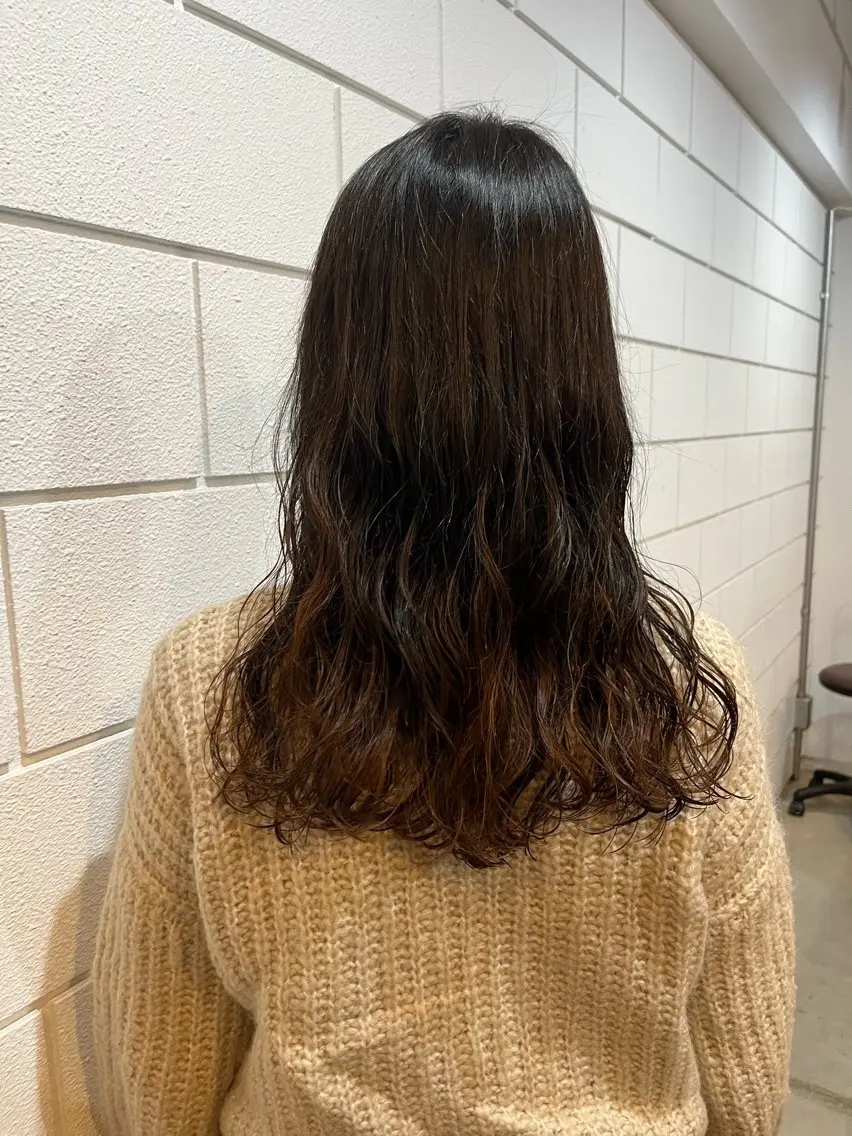 ロング パーマ カット パーマ 小沼采唯👧🏼 海好きオヌちゃんのヘアスタイル