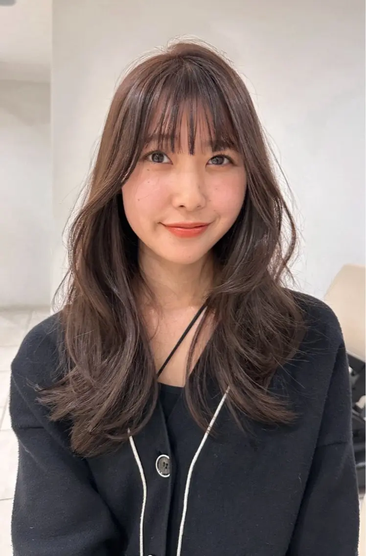 ロング 山下 凪澄のヘアスタイル