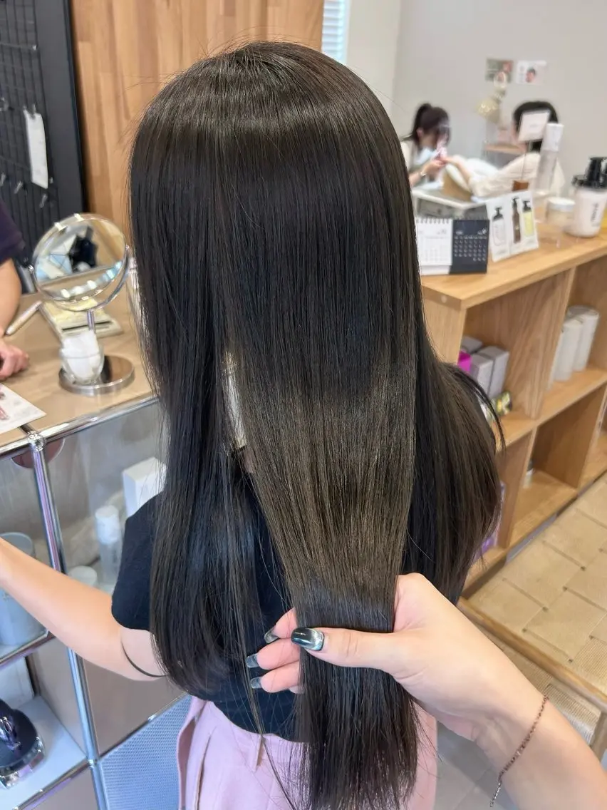 ロング カット ヘアカラー トリートメント レイヤーカット⛓ hina🩶のヘアスタイル