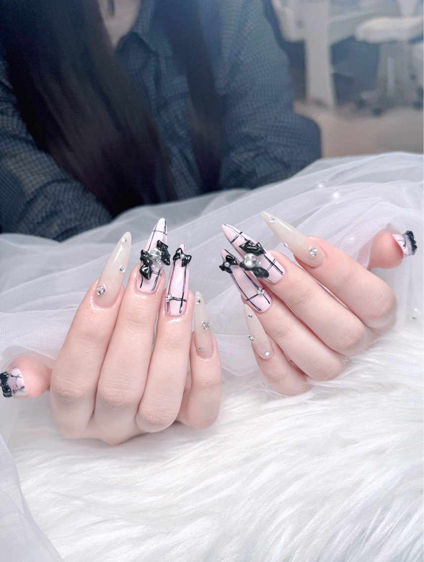 ネイル ハンドネイル ユユ🫧Nail Studioのネイルデザイン