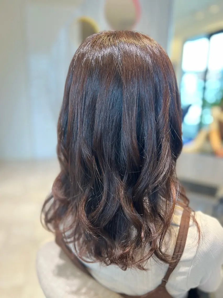 セミロング ヘアカラー COLOR's AYAMEのヘアスタイル