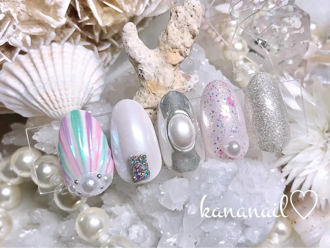 ネイル オーロラネイル ミディアムネイル kananail🎀 桜木町ネイルのネイルデザイン