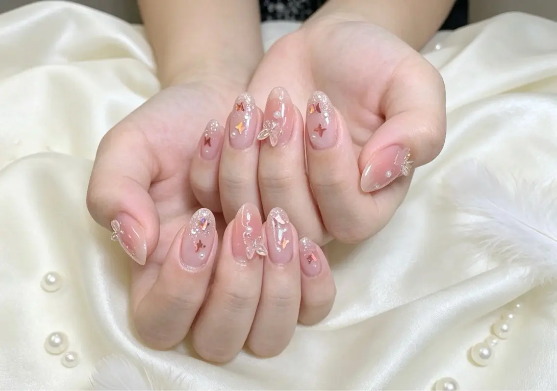 ネイル ハンドネイル Glow Minamiのネイルデザイン