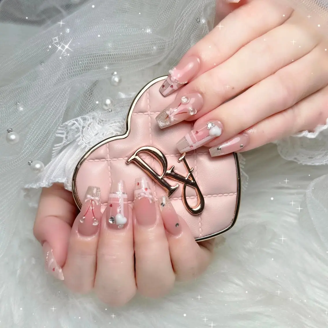 ネイル アートネイル ジェルネイル 韓国ネイル ニュアンスネイル ハンドネイル Luna Nail.Novaのネイルデザイン