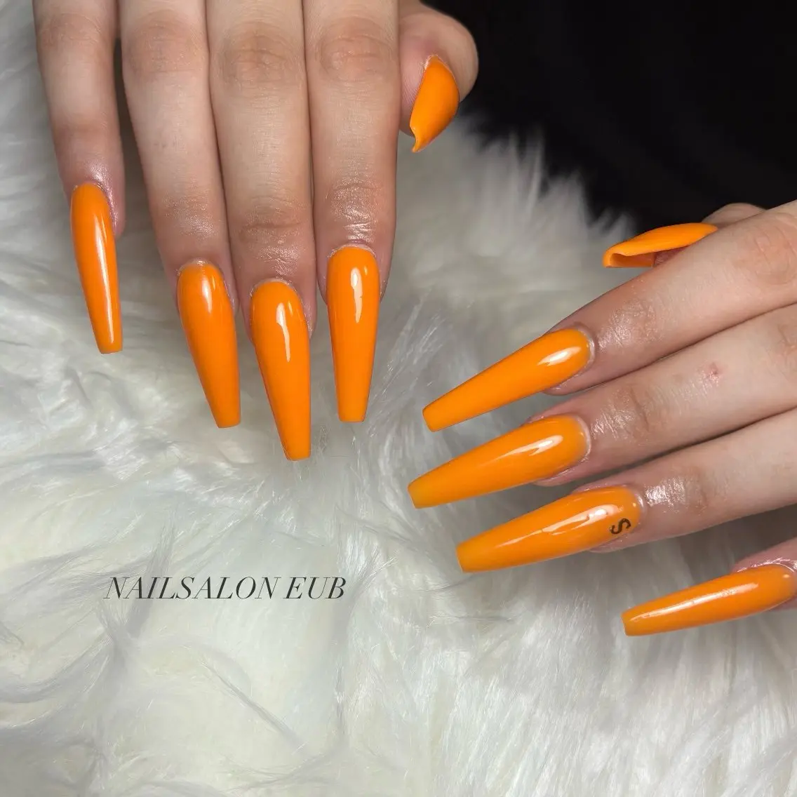 ネイル ハンドネイル NAILSALON EUB  AYAKAのネイルデザイン