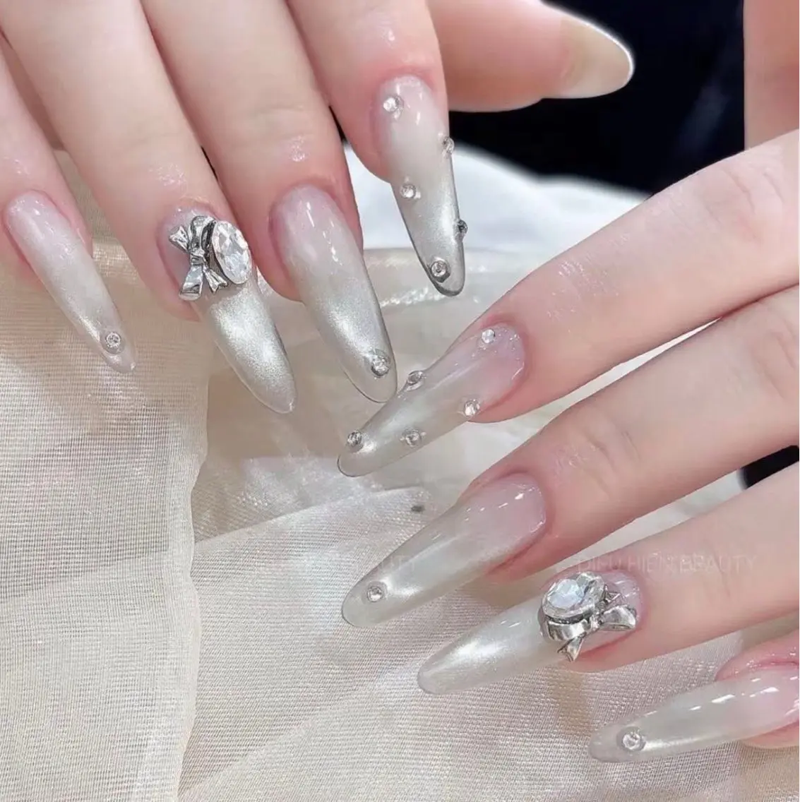 ネイル 長さ出し フットネイル ジェルネイル 韓国ネイル マグネットネイル ハンドネイル YMT NailStudioのネイルデザイン
