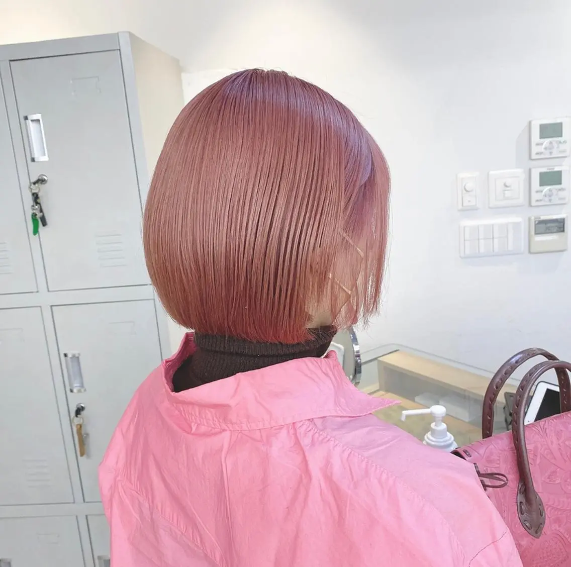 ショート カラー パーマ ヘアアレンジ メンズ キッズ ネイル マツエク・マツパ アイブロウ メンズブリーチ ブリーチ 眉カラー 暖色系/透明感 治野心のヘアスタイル