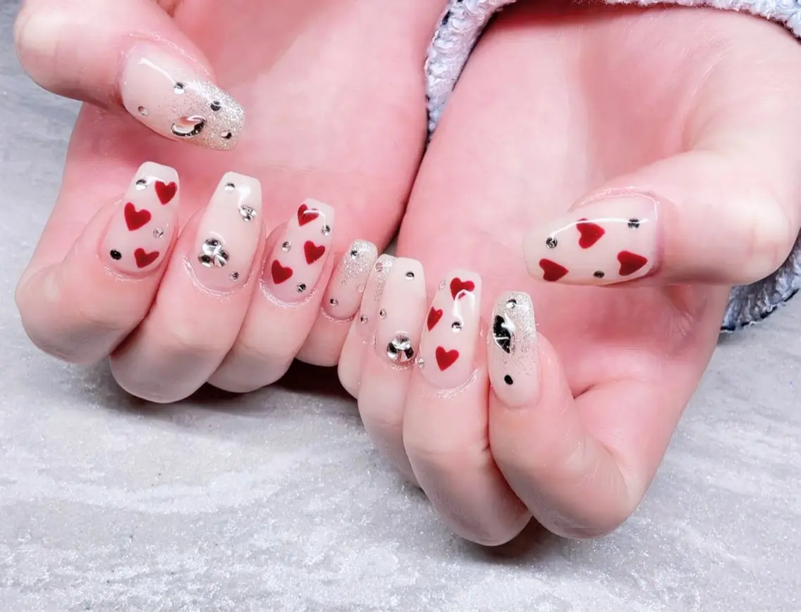ネイル チークネイル フレンチネイル ジェルネイル マグネットネイル 持ち込み ╹◡╹MimoEye lash🌻Nailのマツエク・マツパデザイン