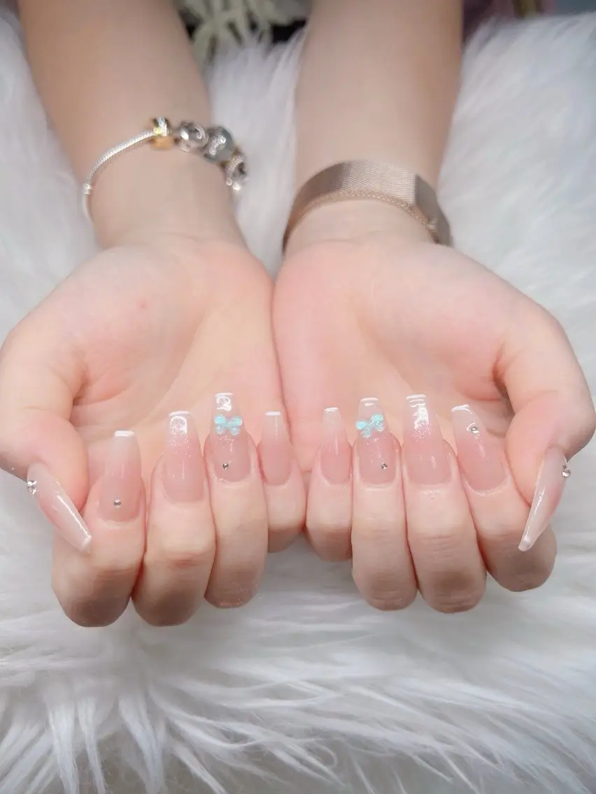 ネイル ハンドネイル Lee Nails チップ長さだし専門店のネイルデザイン