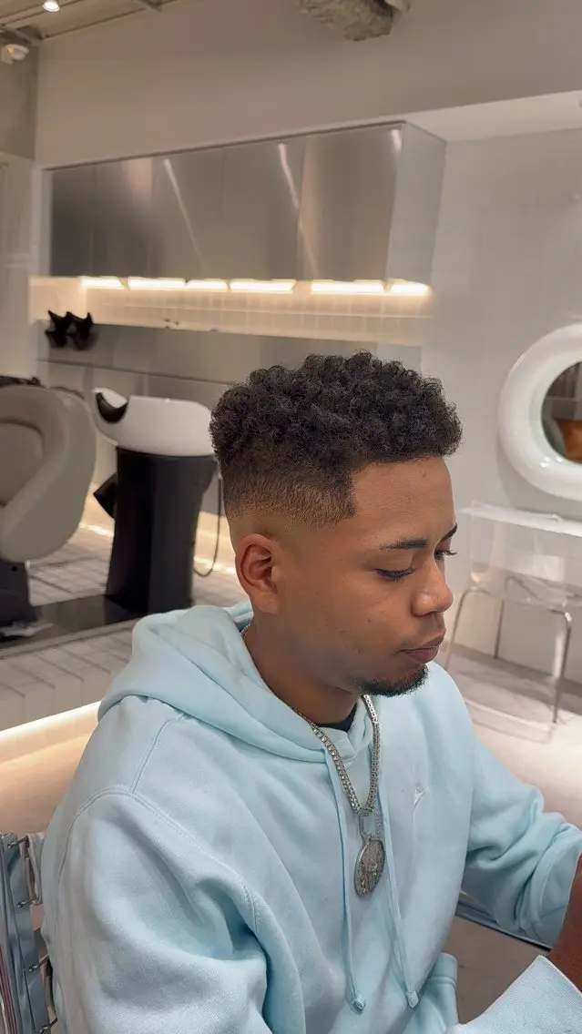 ショート メンズ フェードカット メンズパーマ カット トリートメント メンズ特化/フェード /パーマ/渋谷/千尋のヘアスタイル