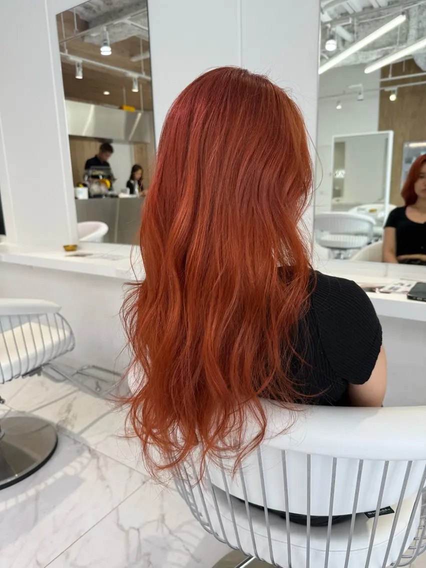 ロング カラー ブリーチ 透明感カラー オレンジ マイ /暖色カラーのヘアスタイル