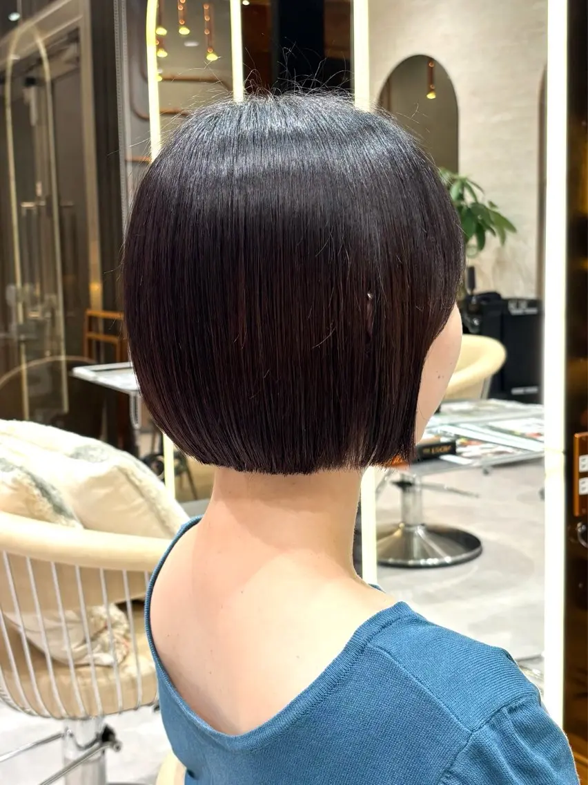 ミディアム カット ヘアカラー トリートメント 💖ボブ/縮毛矯正 顔周りレイヤー/ユイのヘアスタイル