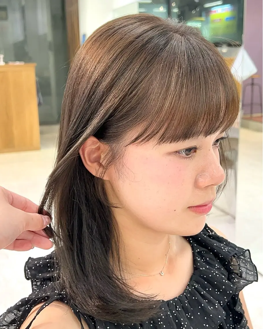 ミディアム カラー カット ヘアカラー ミディアムレイヤー/ 縮毛矯正/ひかり🧸のヘアスタイル