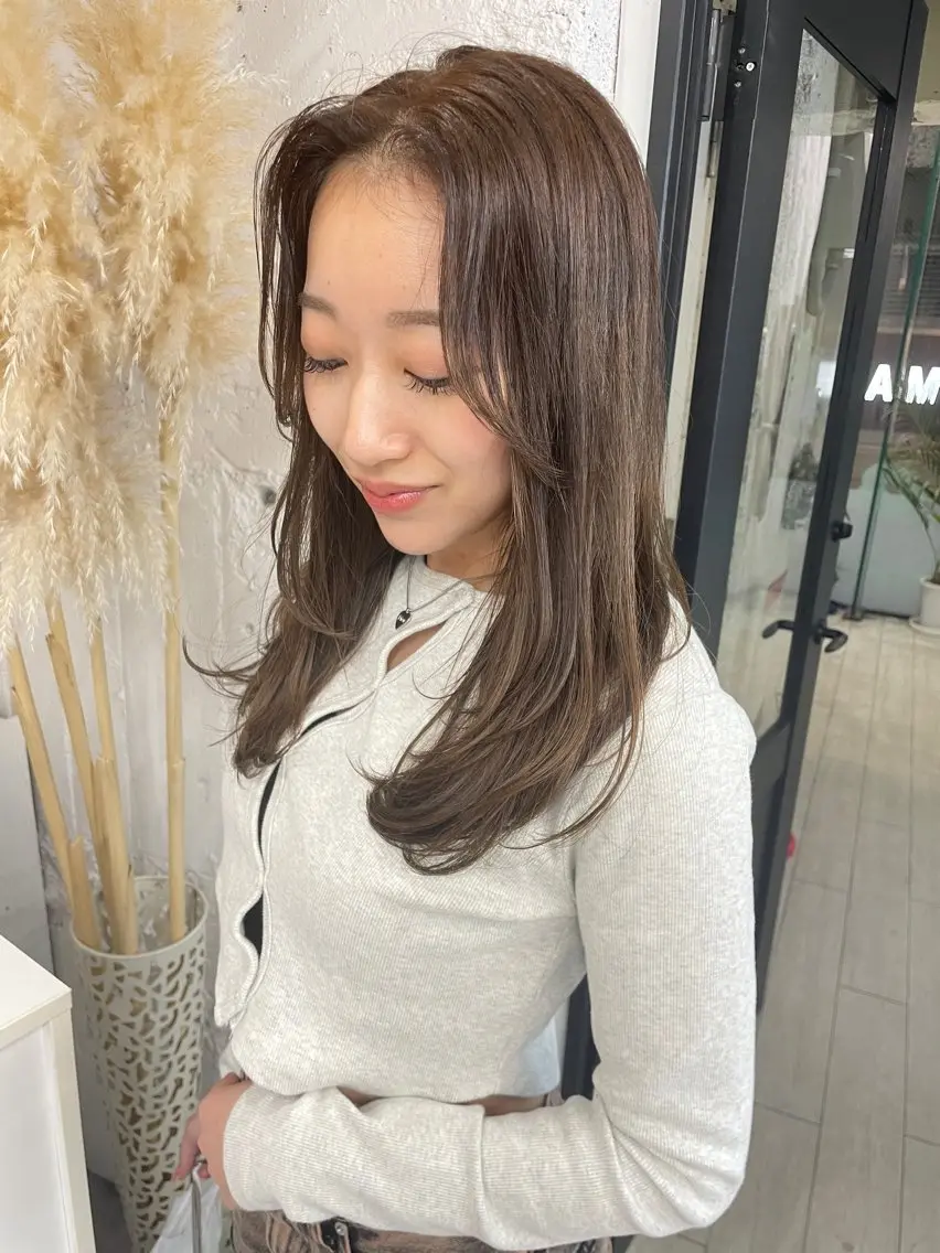 ロング 顔周りカット レイヤーカット カット 瀧優華ハイトーン/ 大人レイヤー🩵のヘアスタイル