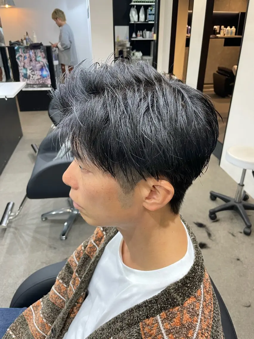 メンズ メンズブリーチ ダウンパーマ フェードカット メンズ韓国風 メンズパーマ 杉浦 穏 BLEACHi 安城のヘアスタイル
