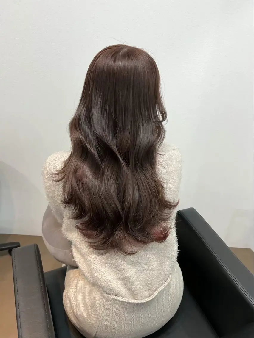 ロング カラー ベージュカラー ブリーチ ブラウンカラー ショコラベージュ 透明感カラー ヘアカラー トリートメント 朝が楽になる髪質改善 /美髪矯正/KOHのヘアスタイル