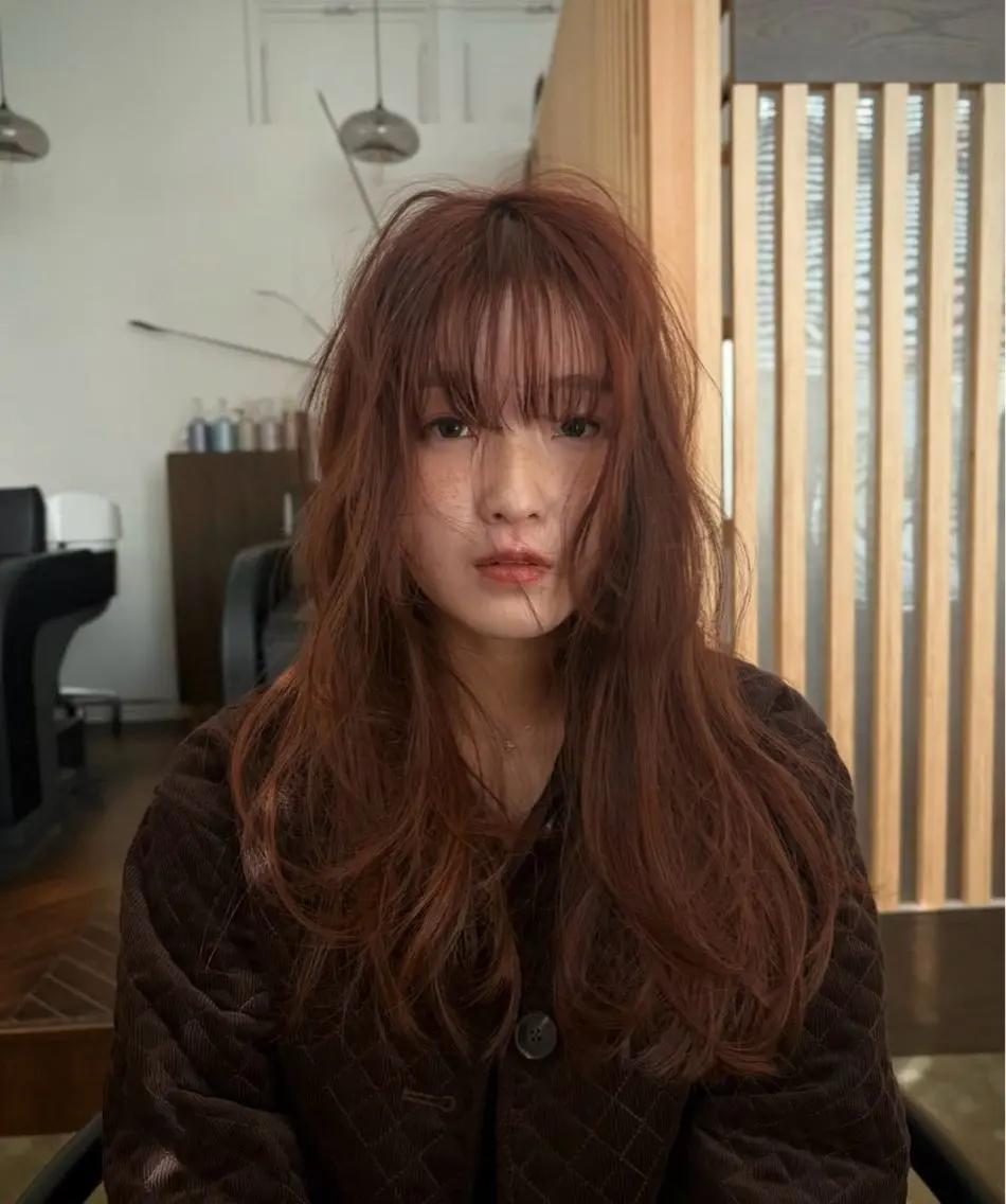 ロング ヘアカラー ブリーチカラー /emiのヘアスタイル