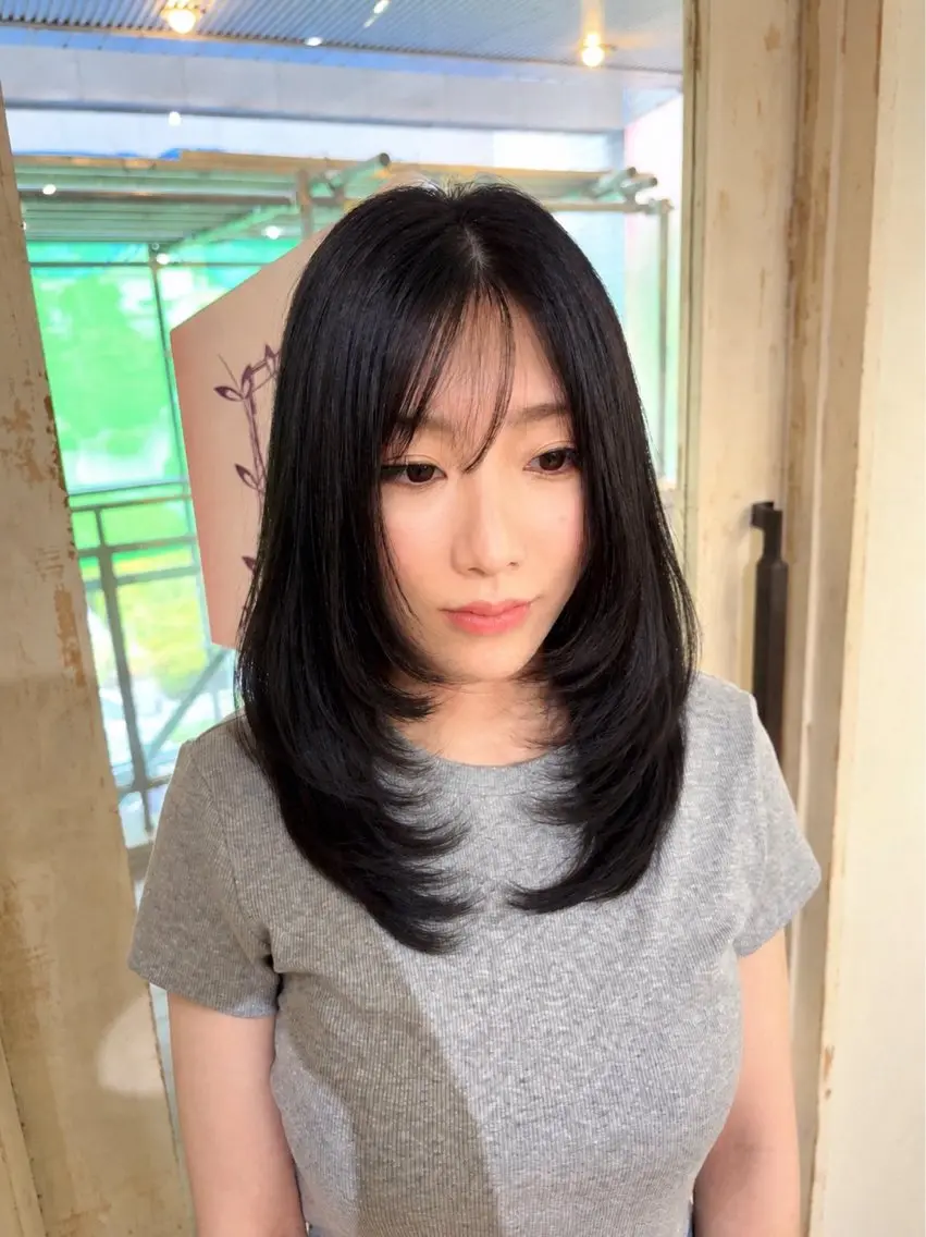 ミディアム ミディアムレイヤー レイヤーカット カット 熊田 秀佳　川口店のヘアスタイル
