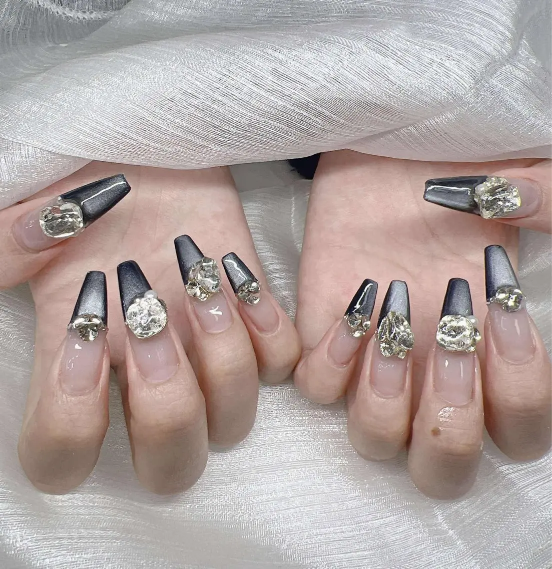 ネイル ハンドネイル Lee Nailsのネイルデザイン
