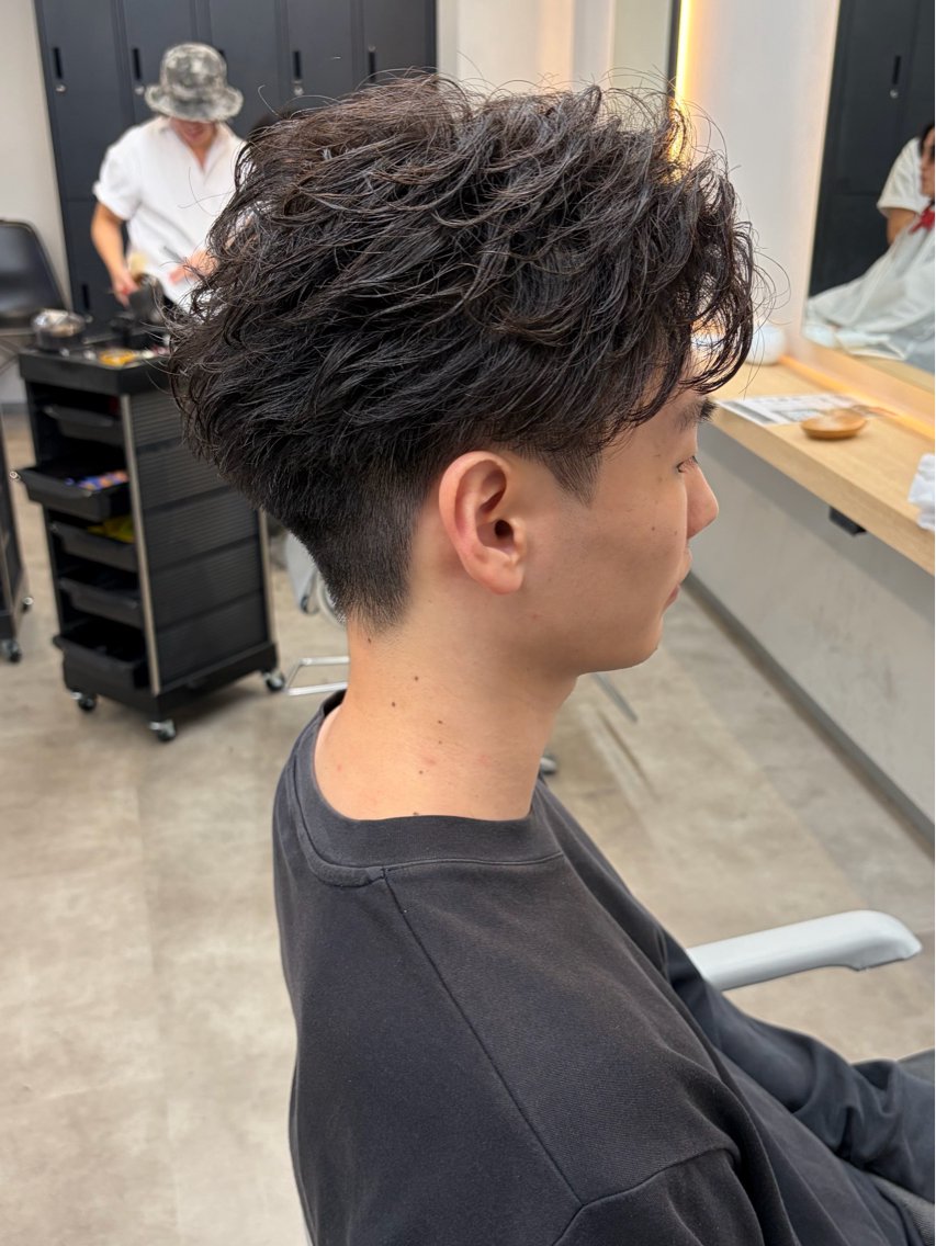 パーマ メンズ フェザーパーマ メンズパーマ カット パーマ 保立メンズカット 船橋駅メンズパーマのヘアスタイル