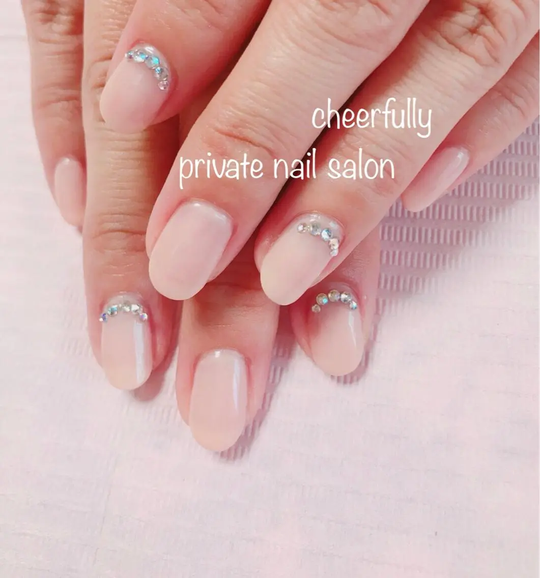 ネイル キラキラネイル ⭐️ cheerfullyのネイルデザイン