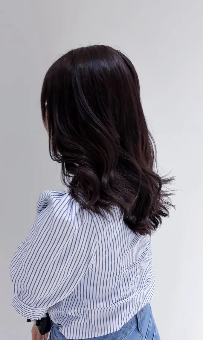 セミロング カット ヘアカラー 似合わせ🌿 AYAKAのヘアスタイル