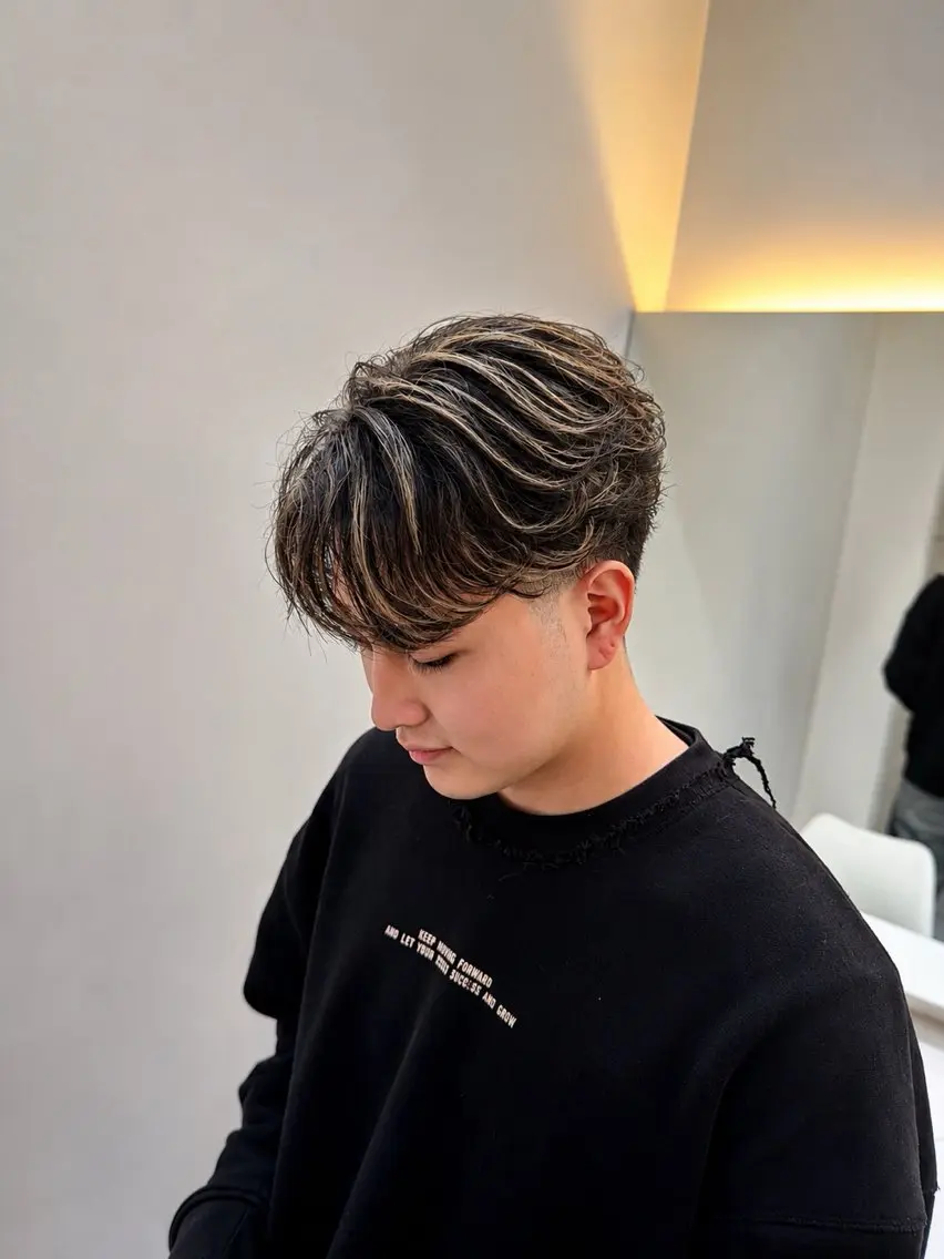 カラー メンズ カット ヘアカラー メンズ髪のお悩み 解決 TUMのヘアスタイル
