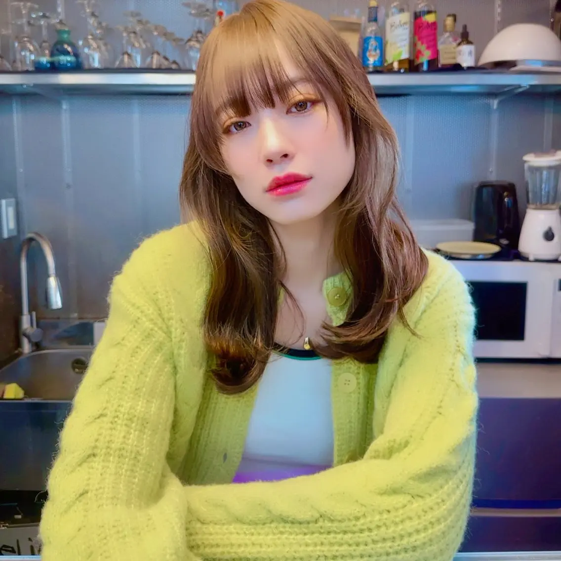セミロング カラー 岡野 静華のヘアスタイル