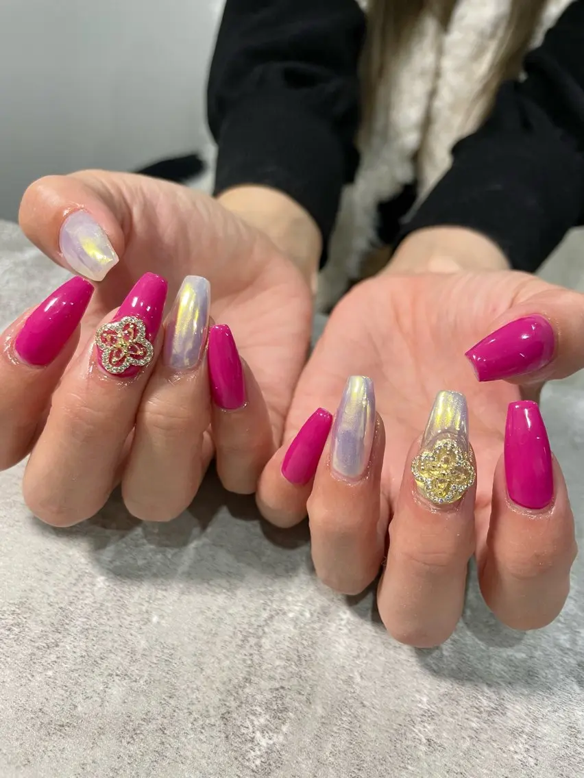 ネイル 持ち込み ハンドネイル Raviliss ♡のネイルデザイン