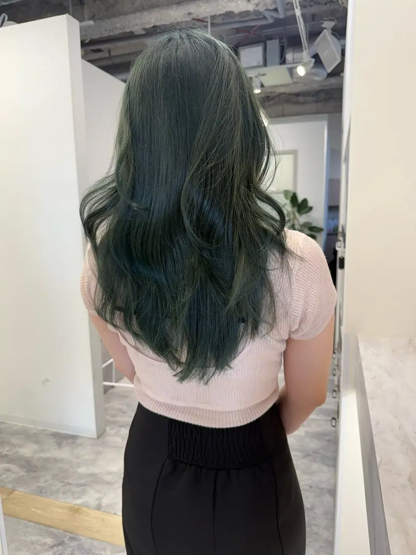 ロング カラー ヘアカラー Amelie yunのヘアスタイル