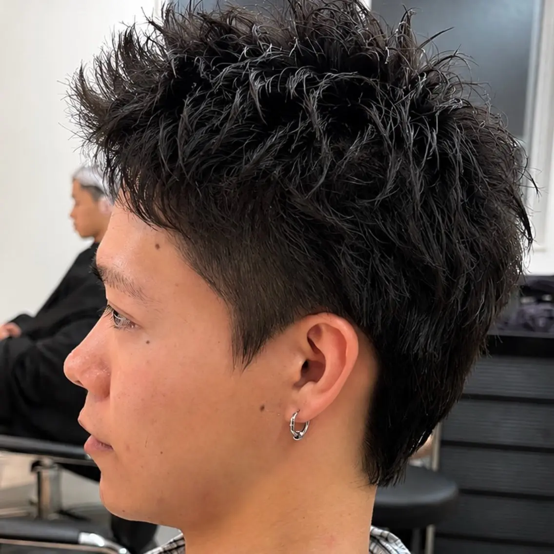 パーマ メンズ フェザーパーマ メンズパーマ スパイキーショート 波巻きパーマ ニュアンスパーマ カット パーマ 男の理想を叶える🔥 メンズパーマ特化|関のヘアスタイル