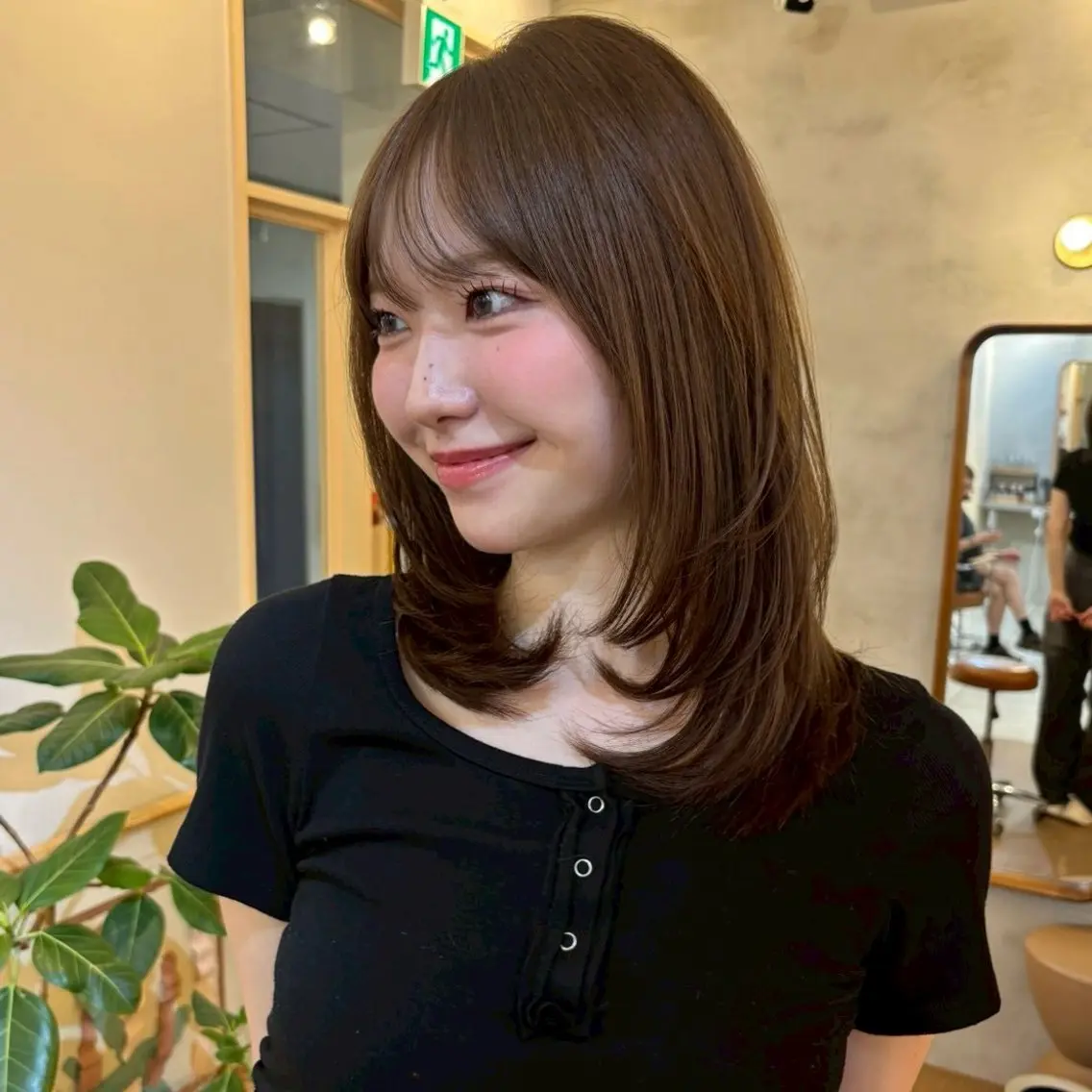 ミディアム ヘアカラー ひなこ♡縮毛矯正/ 艶カラー🤍透明感のヘアスタイル