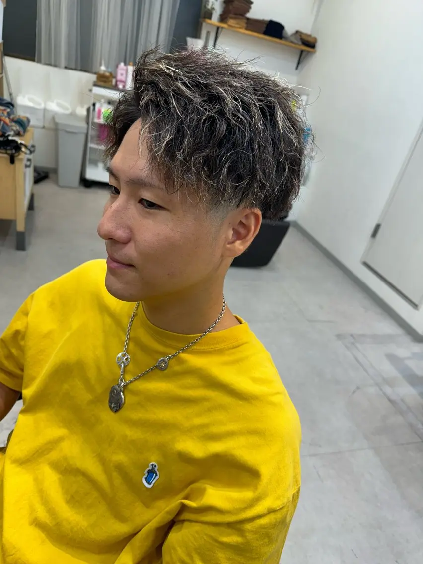 ショート パーマ メンズ メンズハイライト ハイライト 似合う髪型が 分からない方へのヘアスタイル