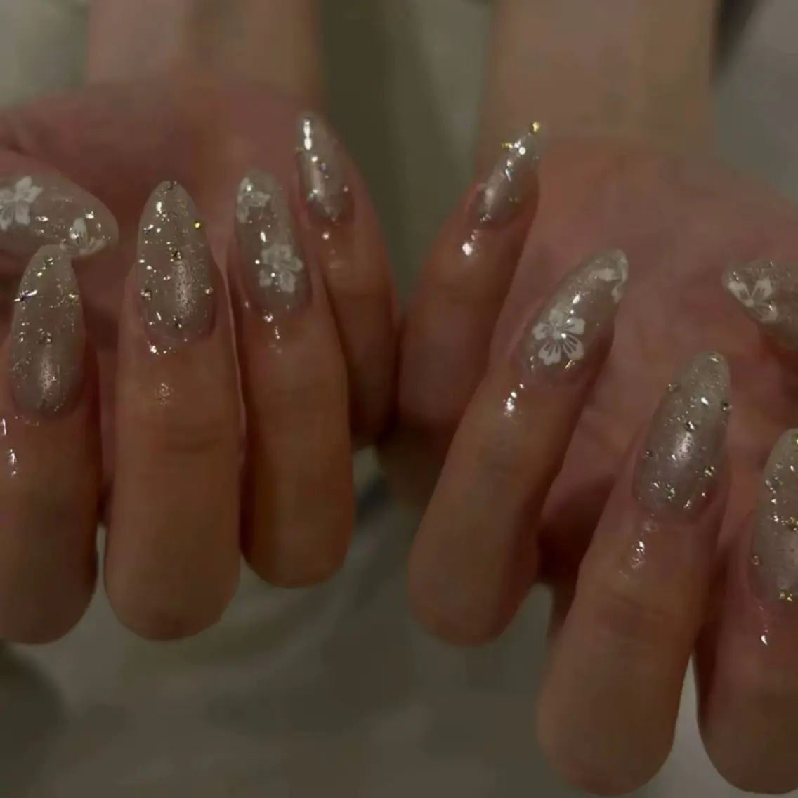 ネイル ハンドネイル Luna Gladeのネイルデザイン