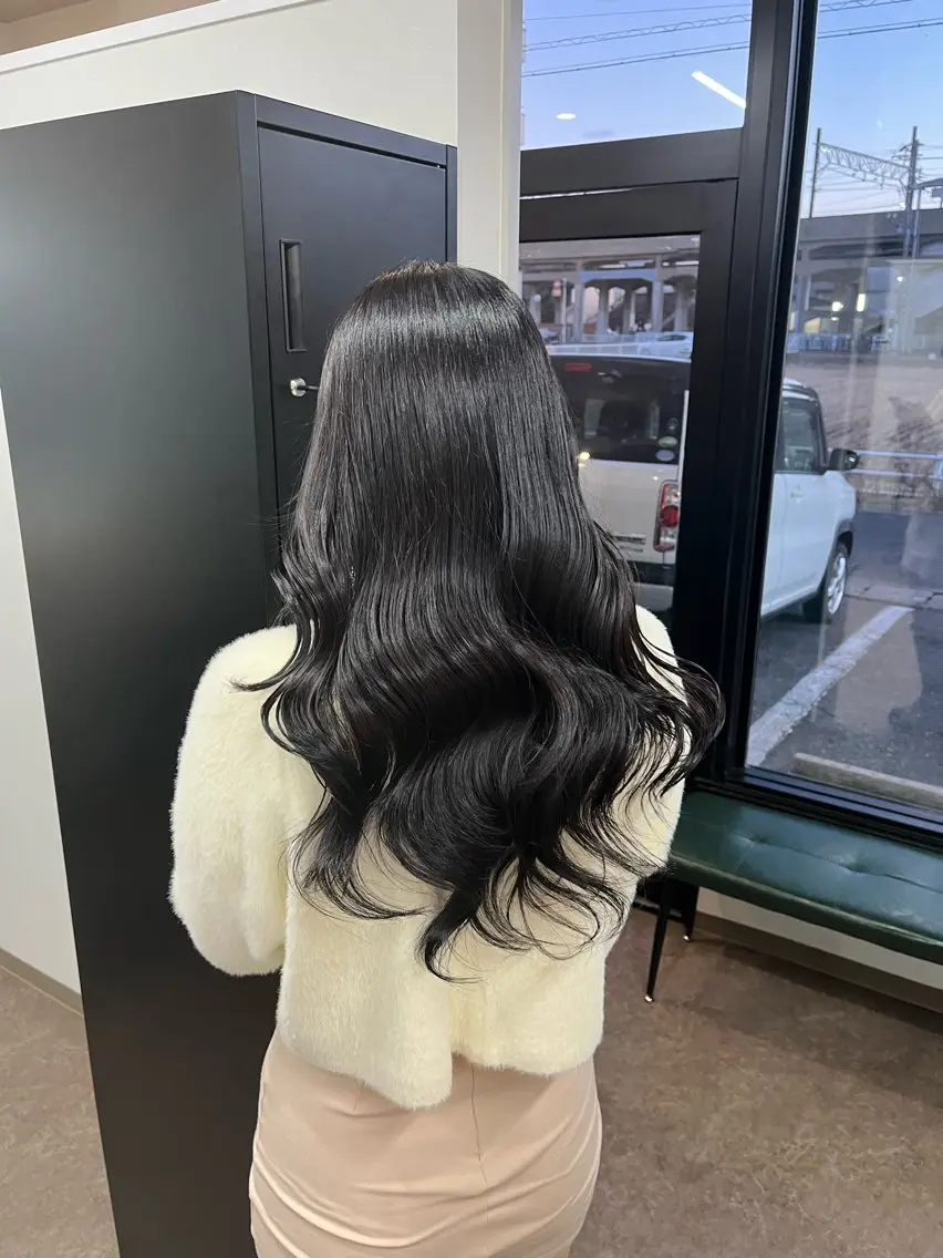 ロング カラー グレージュ ヘアカラー 本木下朋花/髪質 改善×ダブルカラーのヘアスタイル