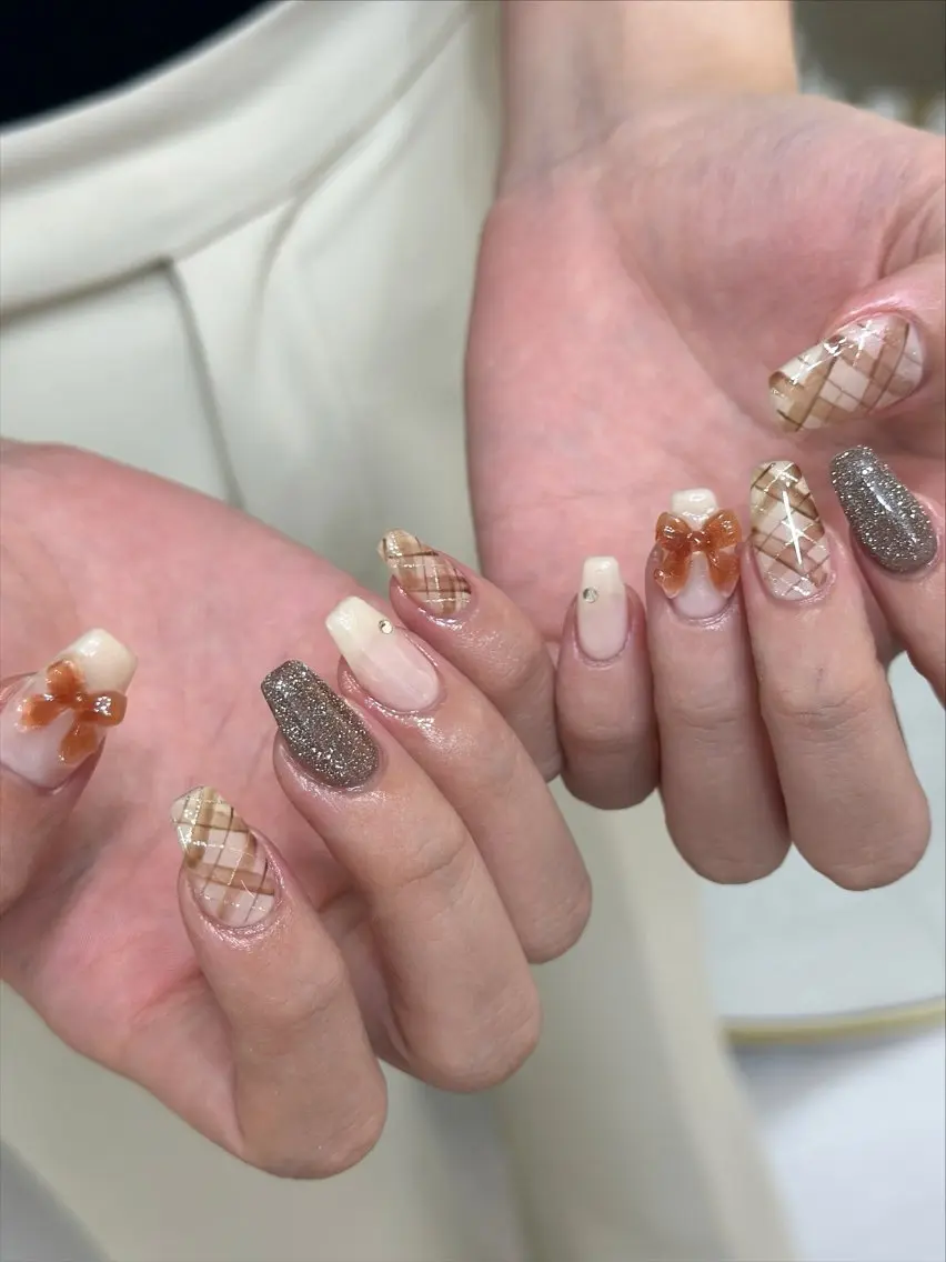 ネイル Elegancia. Hiromiのネイルデザイン