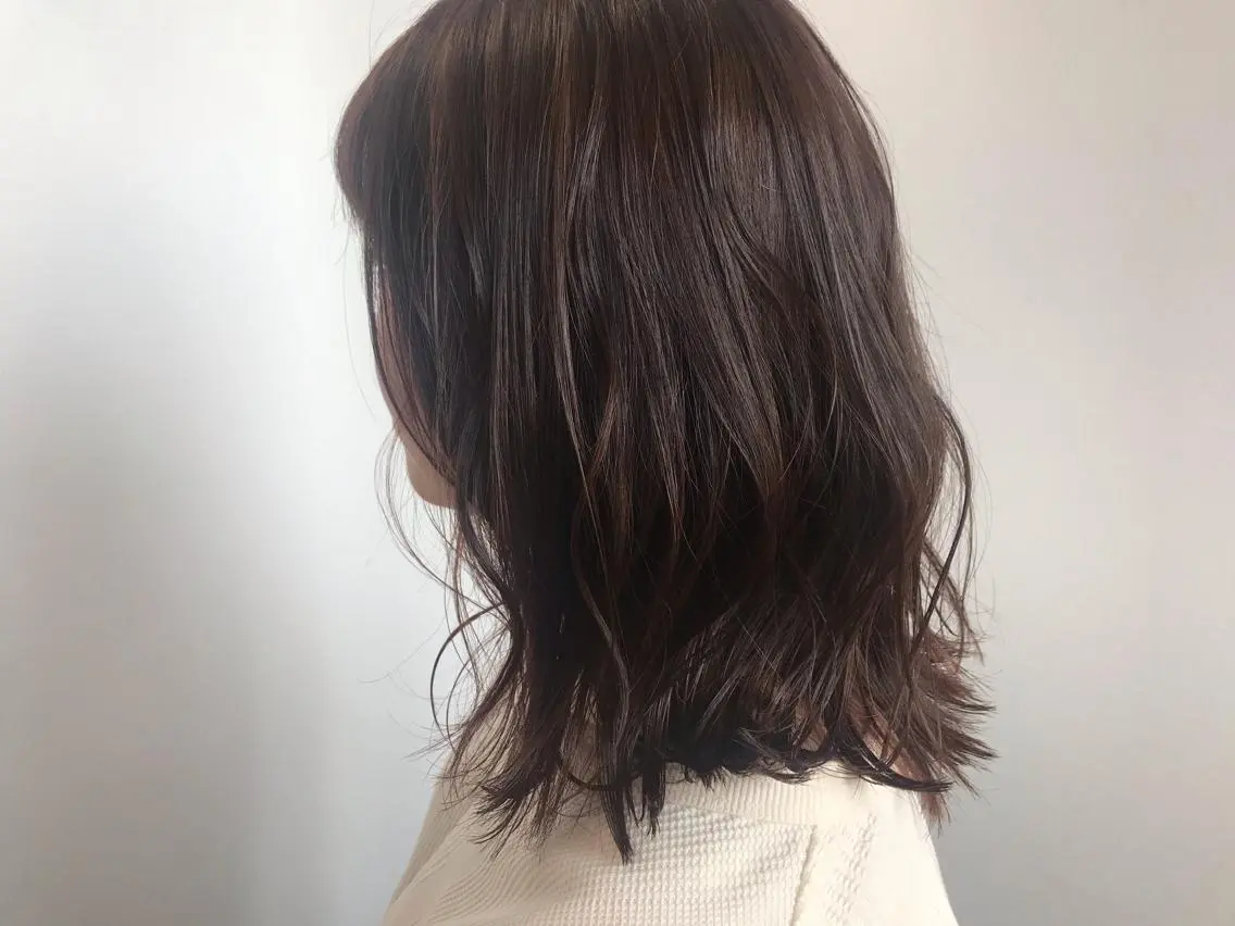 セミロング カラー カット ヘアカラー トリートメント 【Uneユヌ】菊地 春那のヘアスタイル