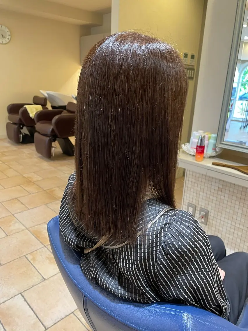 セミロング レイヤーカット しみず ちはるのヘアスタイル